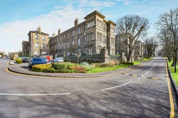 2 Bedroom Apartment To Rent In Gilbert Close Royal Herbert Pavilions, SE18