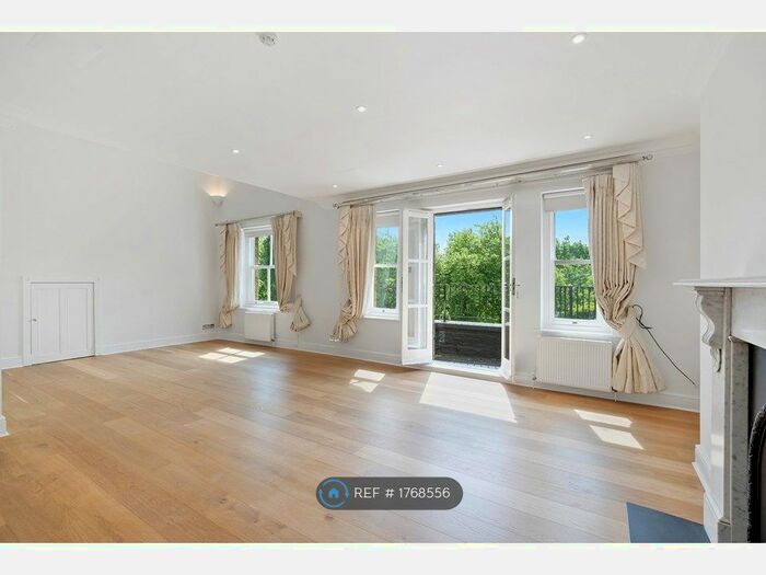 3 Bedroom Flat To Rent In Elsworthy Road, London, NW3