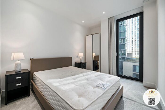 3 Bedroom Apartment To Rent In Flat, Neroli House, Piazza Walk, London, E1