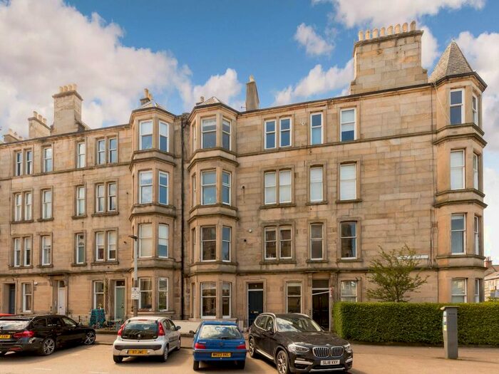 2 Bedroom Flat To Rent In Comely Bank Street, Comely Bank, Edinburgh, EH4