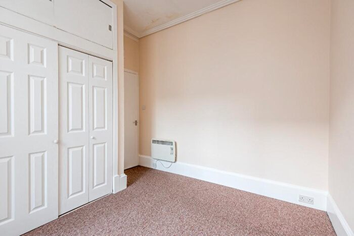 1 Bedroom Flat To Rent In High Street, Arbroath, Angus, DD11