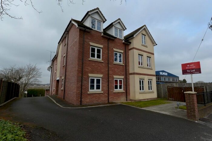 2 Bedroom Flat To Rent In The Oaks, Bournemouth Road, Chandler's Ford, Eastleigh, SO53