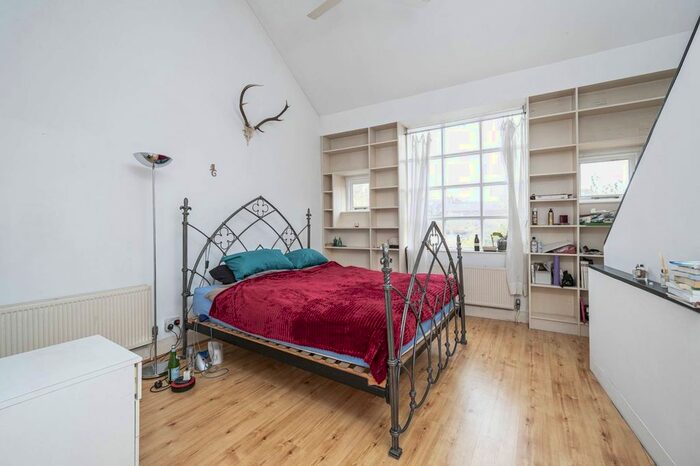 2 Bedroom Property To Rent In Independent Place, Hackney, London, E8