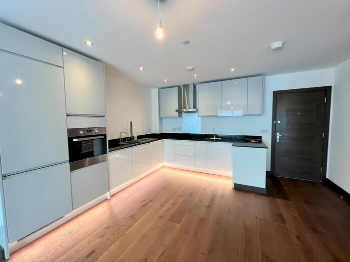 2 Bedroom Flat To Rent In Avonside, Fletton Quays, Peterborough, PE2