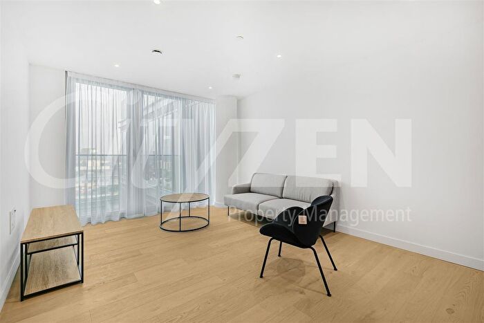 2 Bedroom Flat To Rent In Clarendon Road, Watford, WD17