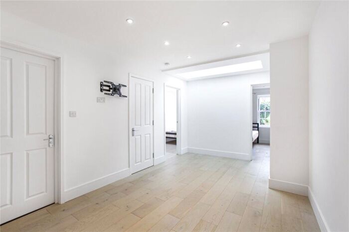 2 Bedroom Apartment To Rent In Green Street, London, E13