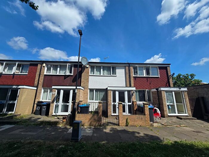 3 Bedroom Terraced House To Rent In Westmoor Gardens, Enfield, EN3