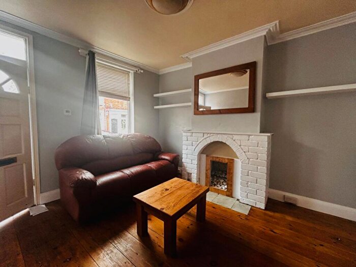 2 Bedroom Terraced House To Rent In Peel Street, Derby, DE22
