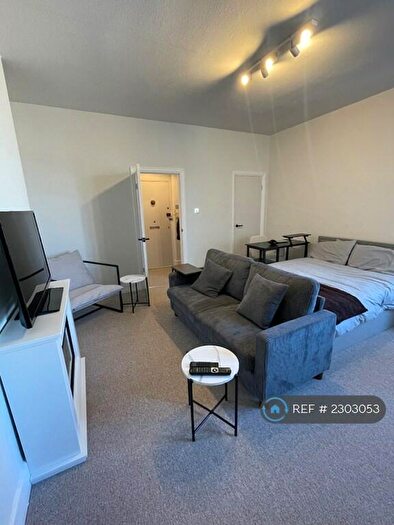 1 Bedroom Flat To Rent In Abbey House, London, NW8