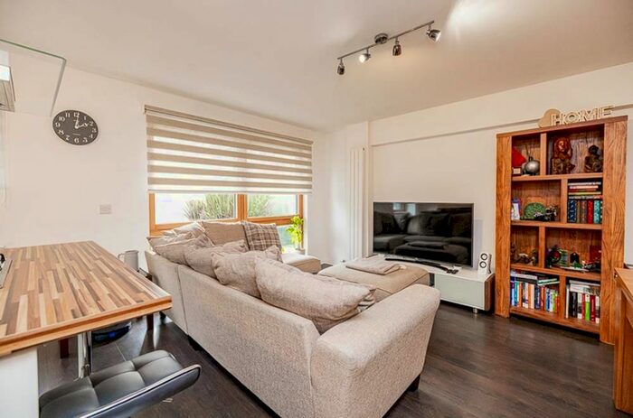 2 Bedroom Flat To Rent In Charlotte Street, Ground Floor, AB25