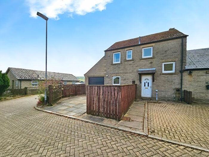 3 Bedroom Semi-Detached House For Sale In Crawford Close, Newcastle Upon Tyne, NE19