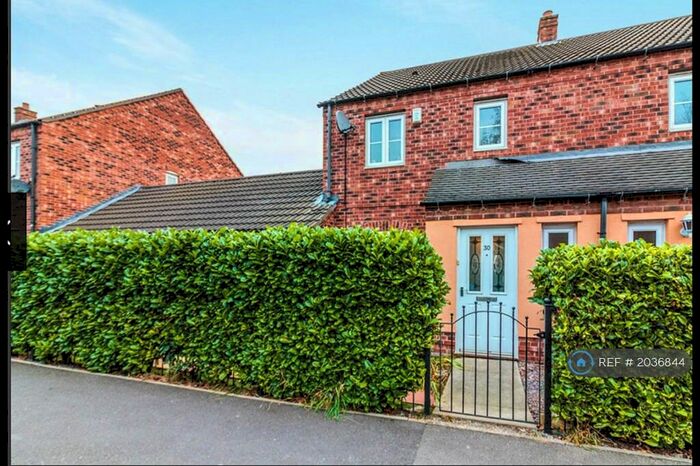 4 Bedroom Semi-Detached House To Rent In Raynald Road, Sheffield, S2