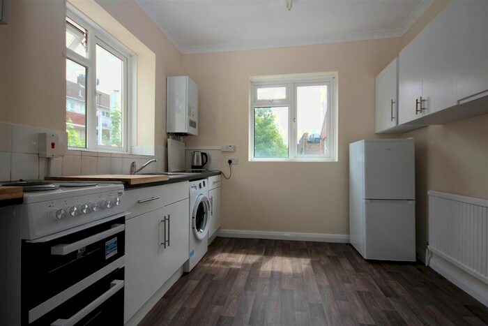 2 Bedroom Flat To Rent In Goodson Road, Harlesden, NW10