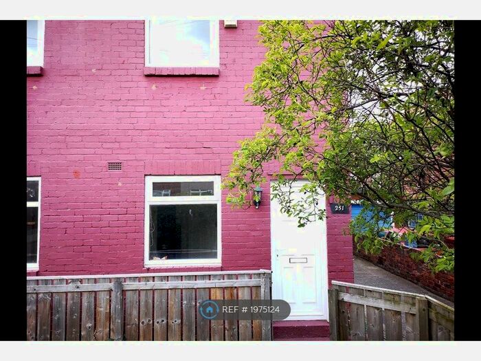 2 Bedroom Flat To Rent In Scarborough Road, Newcastle Upon Tyne, NE6