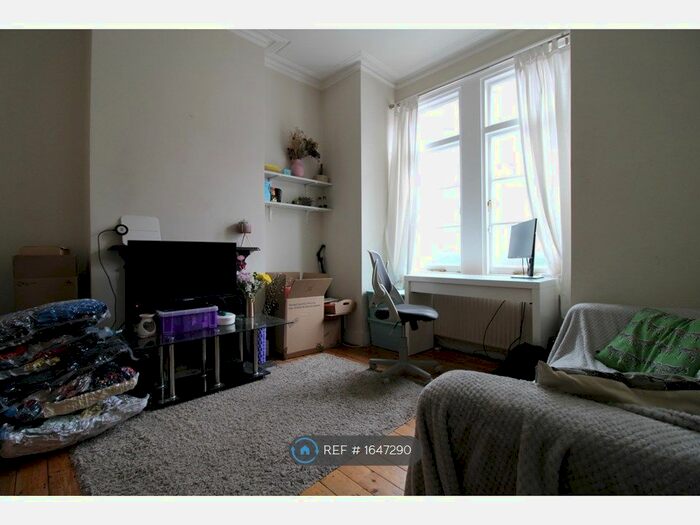 1 Bedroom Flat To Rent In St. Dunstans Road, London, W6