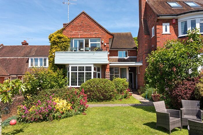 2 Bedroom Flat To Rent In Lansdowne Road, Hove, BN3