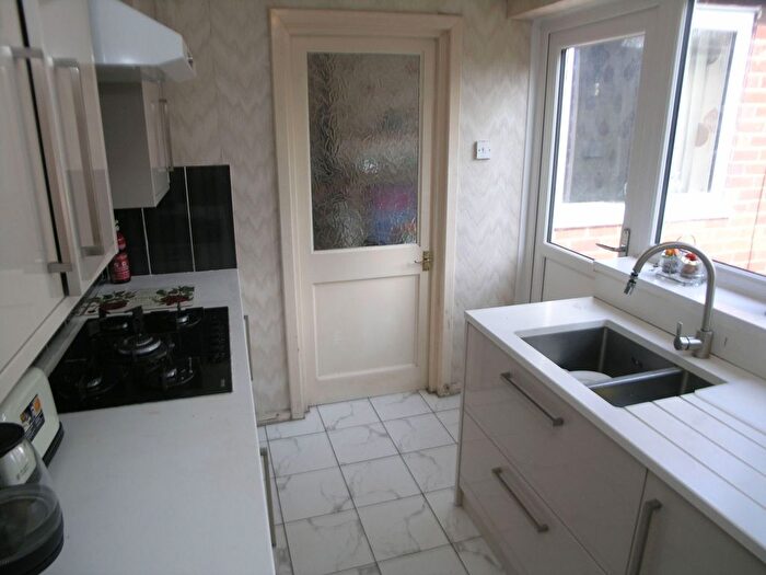 3 Bedroom Bungalow For Sale In Quarry Road, Dudley Wood, Netherton, Dudley., DY2