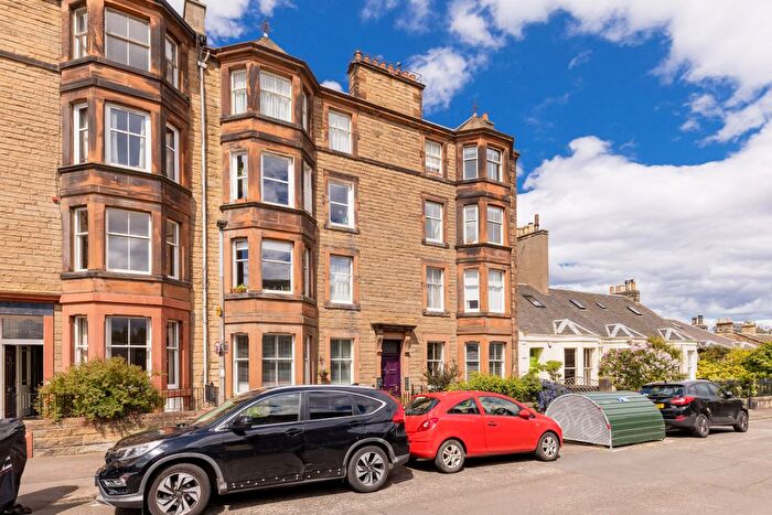 2 Bedroom Flat For Sale In / Marlborough Street, Porotbello, EH15