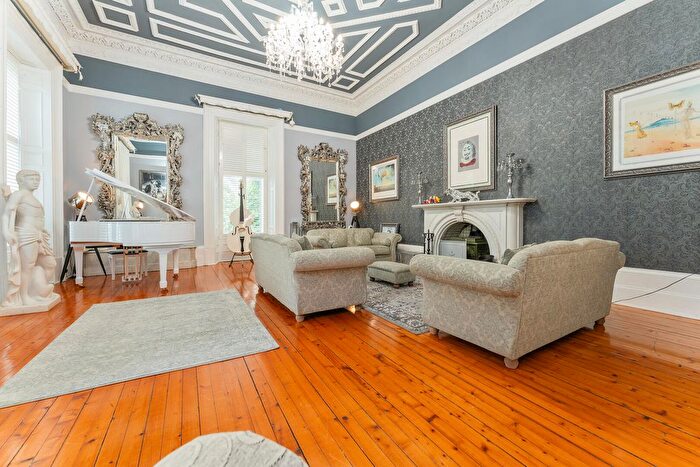 5 Bedroom Detached House For Sale In Viewbank, Arran Drive, Airdrie, ML6