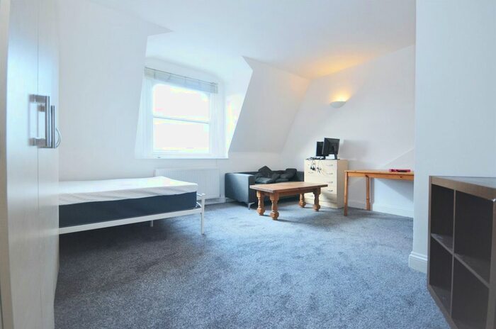 Studio To Rent In Royal College Street, Camden, NW1