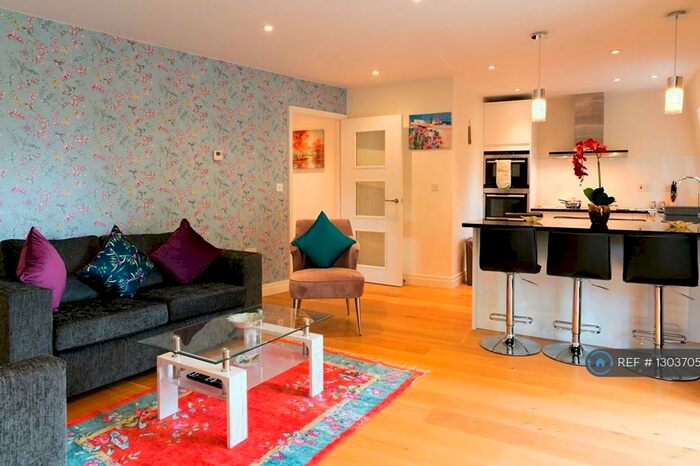 2 Bedroom Penthouse To Rent In Regents Terrace, Cambridge, CB2