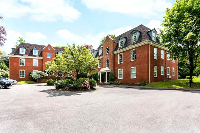 3 Bedroom Penthouse For Sale In Hillside Park, Sunningdale, Ascot, Berkshire, SL5