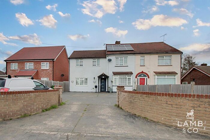 5 Bedroom Semi-Detached House For Sale In Harwich Road, Little Clacton, CO16