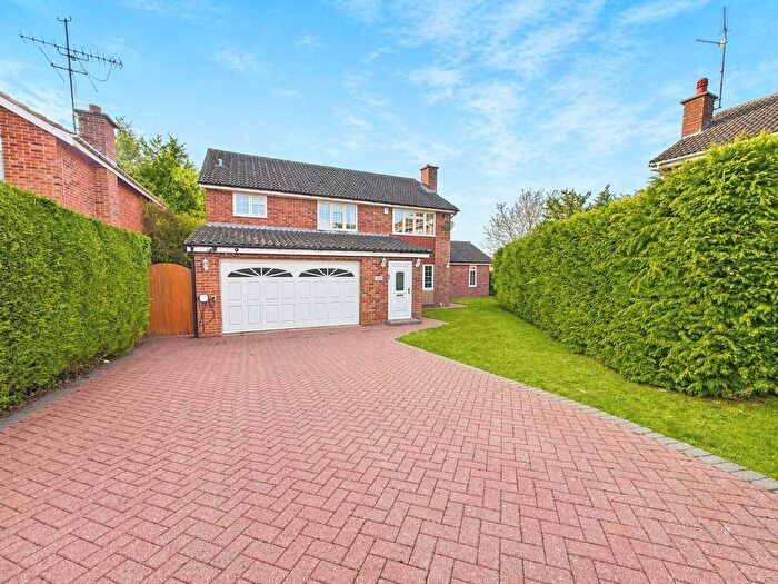 4 Bedroom Detached House For Sale In Old Bedford Road, Old Bedford Road Area, Luton, Bedfordshire, LU2