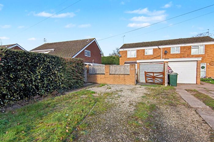 3 Bedroom Semi Detached House For Sale In Charter Avenue, Coventry, CV4