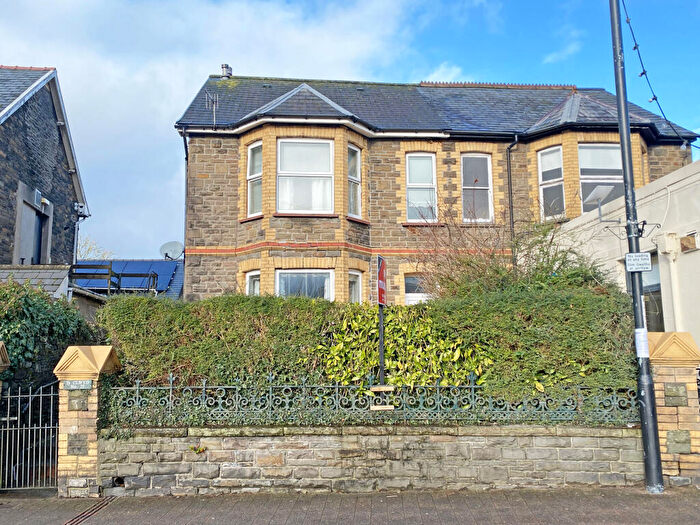 5 Bedroom Semi Detached House For Sale In Bedwlwyn Road, Ystrad Mynach, Hengoed, CF82