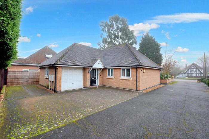 2 Bedroom Detached Bungalow For Sale In Derby Road, Beeston, Nottingham, NG9
