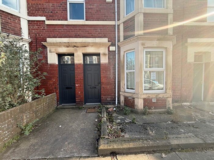 2 Bedroom Flat To Rent In Helmsley Road, Newcastle Upon Tyne, NE2
