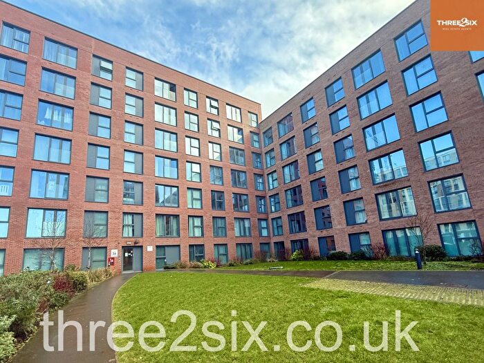 2 Bedroom Flat To Rent In Axium Windmill Street, Birmingham, Ga, B1