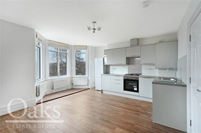 2 Bedroom Apartment To Rent In Avondale Road, South Croydon, CR2