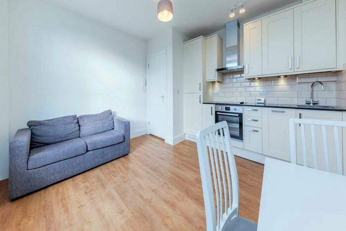 2 Bedroom Flat To Rent In Stroud Green Road, Finsbury Park, N4