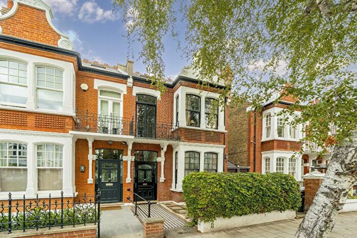 5 Bedroom Property For Sale In Airedale Avenue, Chiswick, W4