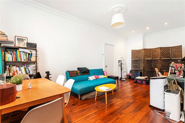 1 Bedroom Apartment To Rent In Florence Street, London, N1