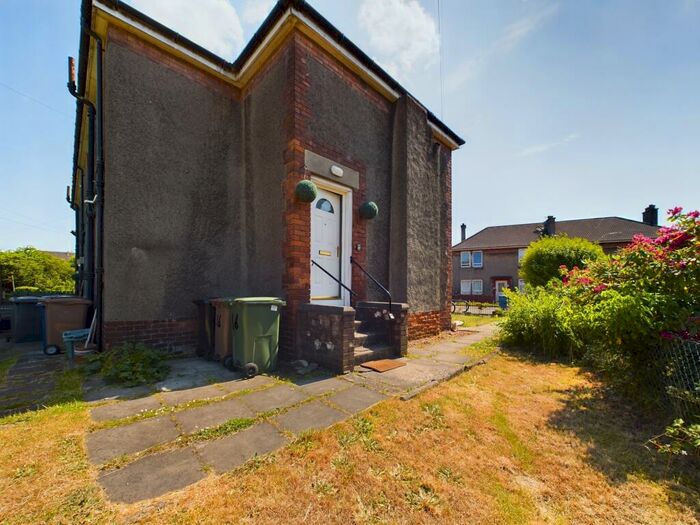 1 Bedroom Flat To Rent In Hamilton Crescent, Renfrew, PA4