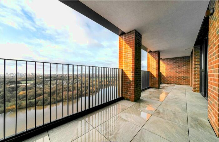 2 Bedroom Flat To Rent In Shearwater Drive, London, NW9