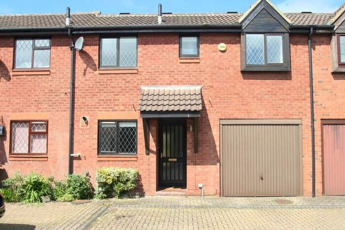 2 Bedroom Terraced House To Rent In High Bank View, Leeds, West Yorkshire, LS15