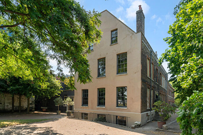 6 Bedroom House For Sale In Watergate Street, London, SE8