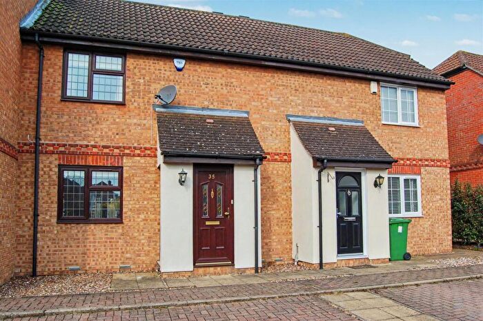 2 Bedroom Terraced House To Rent In Pound Lane Central, Steeple View, Basildon, SS15