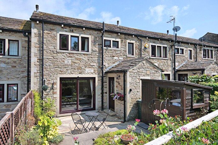 3 Bedroom Terraced House For Sale In Shady Grove Court, Skipton Road, Cononley, BD20