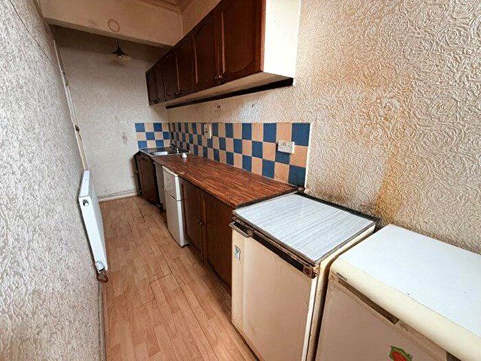 1 Bedroom Terraced House For Sale In Fletcher Road, Bradford, West Yorkshire, BD6