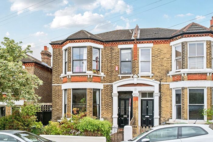 3 Bedroom Semi-Detached House For Sale In Vesta Road, Brockley, London, SE4