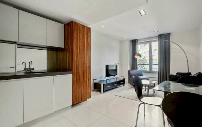 1 Bedroom Apartment To Rent In Osnaburgh Street, Fitzrovia, London, NW1