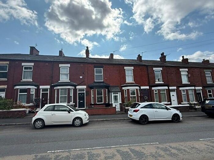 2 Bedroom House To Rent In Clarendon Road, Hyde, Greater Manchester, SK14