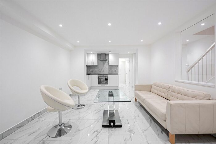 2 Bedroom Flat To Rent In Upper Tachbrook Street, London, SW1V