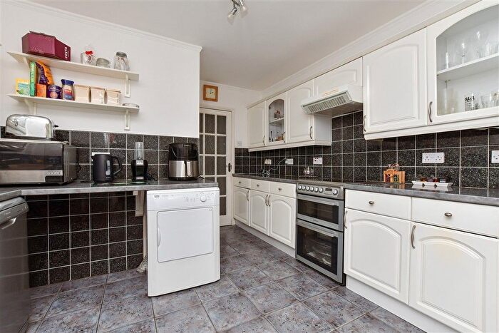 3 Bedroom Detached House For Sale In Burcott Road, Purley, Surrey, CR8