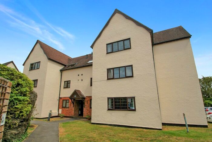 2 Bedroom Flat To Rent In Hadham Road, Bishop's Stortford, CM23